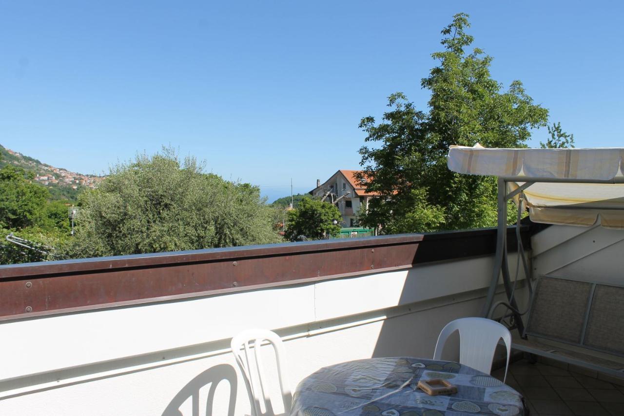 Casa Marinella Apartment Аджерола Екстериор снимка
